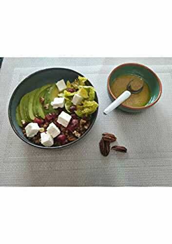 Bowl lentilles, avocat, betterave & noix de pécan
