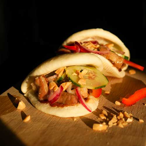 Gua Bao ou Bao Bun à la poitrine de porc à la poitrine de porc