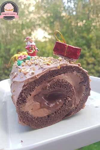 Bûche de Noël roulée à la pâte à tartiner, ganache chocolat caramel