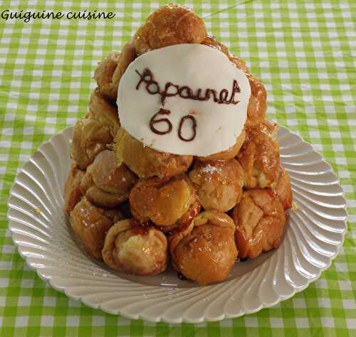 Choux à la crème pâtissière en pièce montée