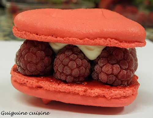 Coeur de macarons vanille/framboise, spécial fête des mères…