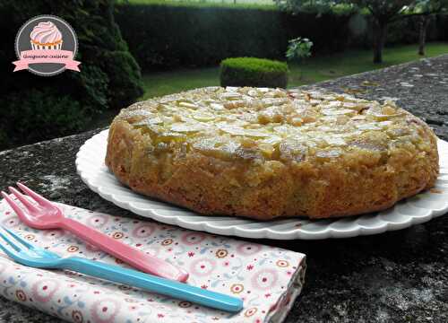 Gâteau à la rhubarbe