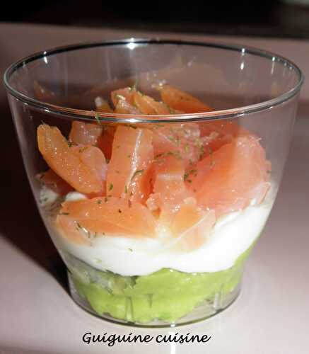 Verrine avocat, boursin, saumon