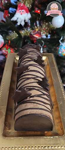 Bûche de Noël cacahuètes, caramel et chocolat