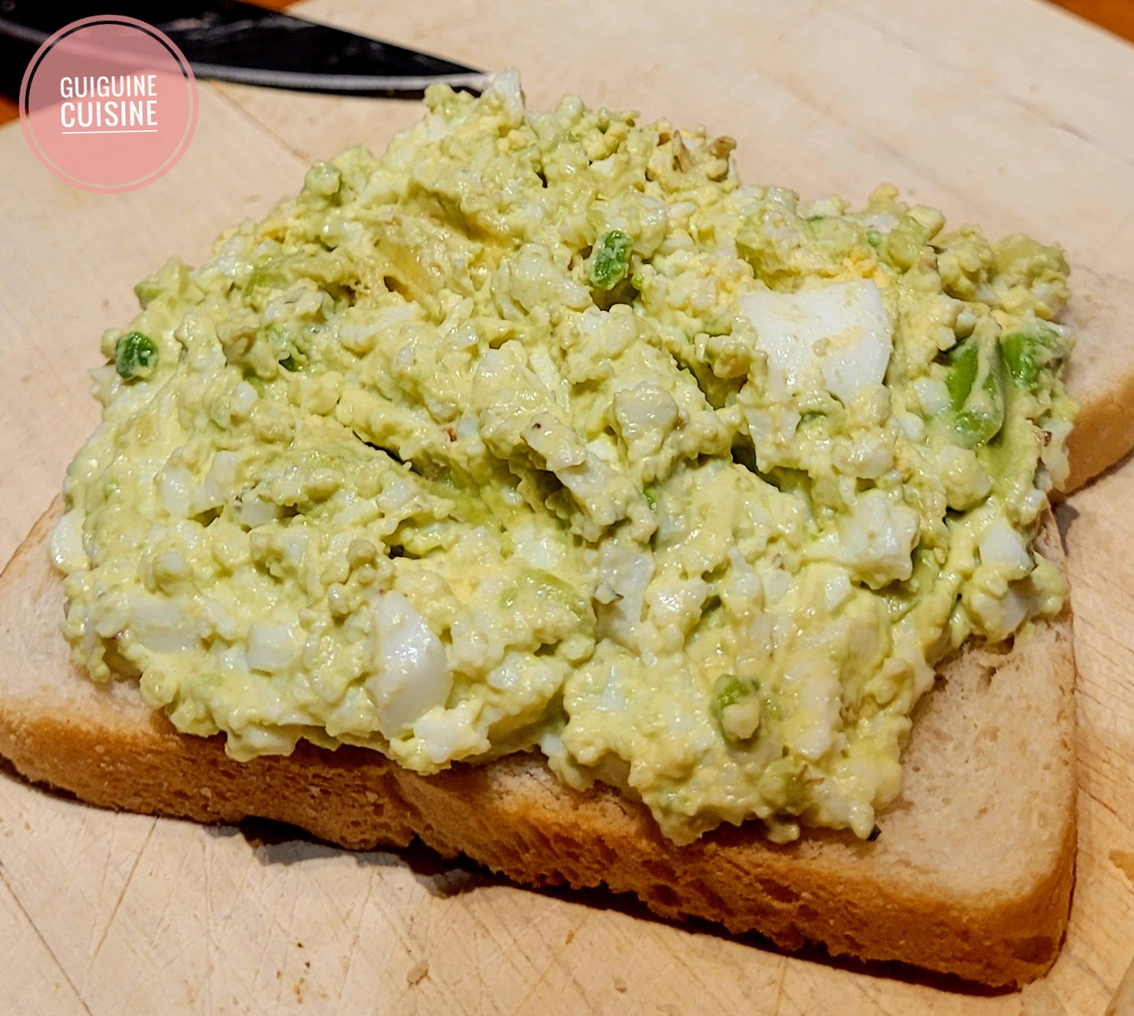 Tartine avocat et oeuf