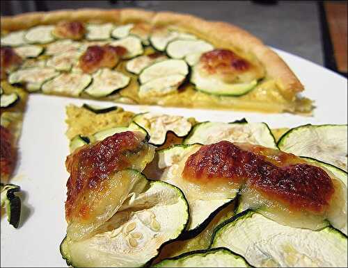 Tarte fine à la courgette mozzarella et crème au curry