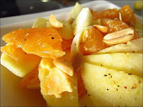 Salade d’endives aux pommes clémentines et cacahuètes