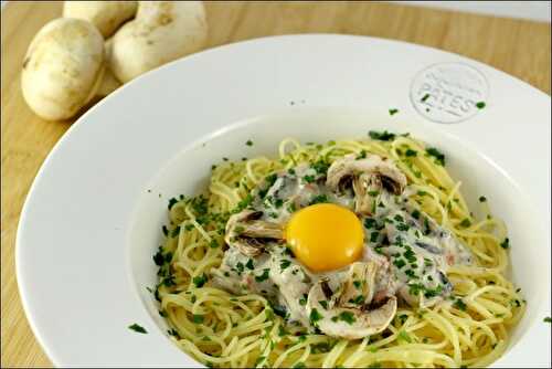 Spaghetti à la carbonara forestière