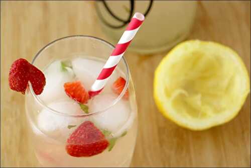 Detox water à la fraise