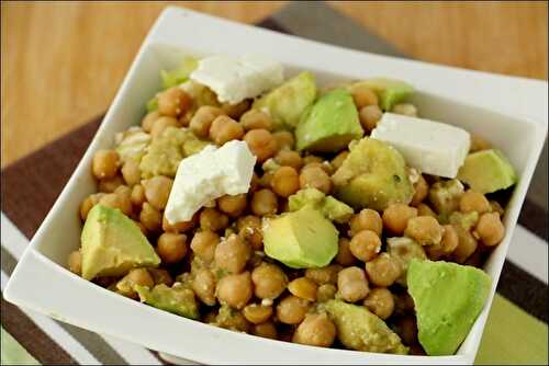 Salade de pois chiches à l’avocat et feta