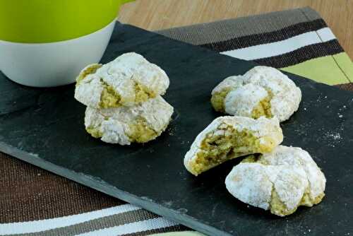 Amaretti aux amandes et à la pistache