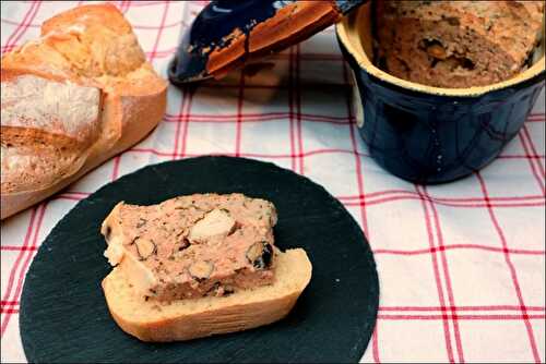 Terrine de lapin aux noisettes