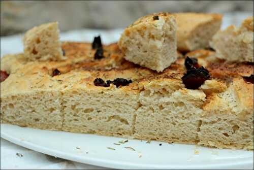 Focaccia au poolish et tomates séchées