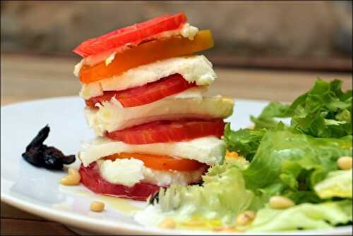 Millefeuille de tomates à la mozzarella