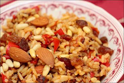 Riz à l’orientale aux poivrons, épices et fruits secs