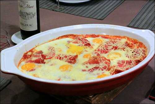 Oeufs à la castillane (tomate et jambon cru)