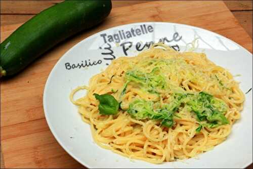 Pâtes aux courgettes et crème de parmesan