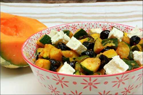 Courgette aux épices, feta et olives noires