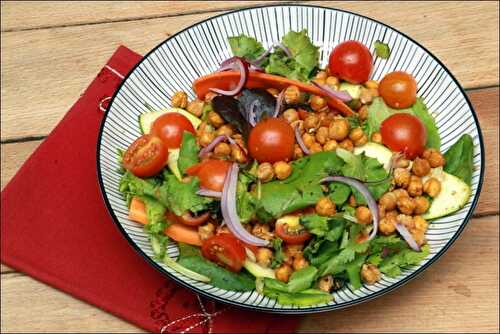 Salade de pois chiches croustillants et sa vinaigrette au citron, ail et cumin