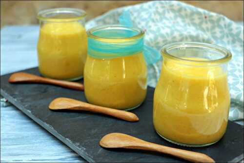 Soupe froide de courgettes jaunes au citron confit, safran et ricotta