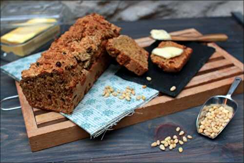 Soda bread à l’épeautre et raisins secs