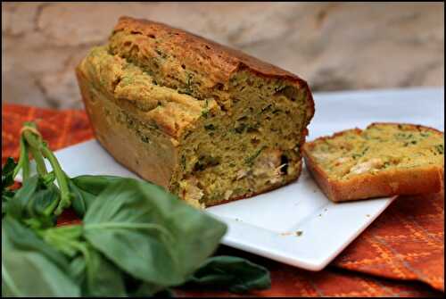 Cake au poulet, curry et chèvre frais