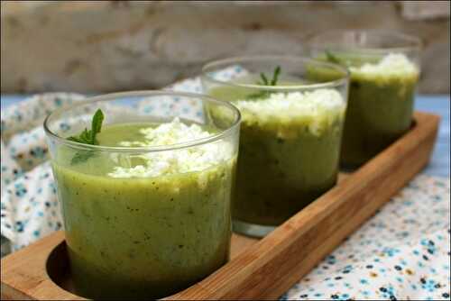 Soupe froide de courgette et feta