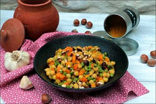 Curry de pois chiches aux petits pois et noisettes