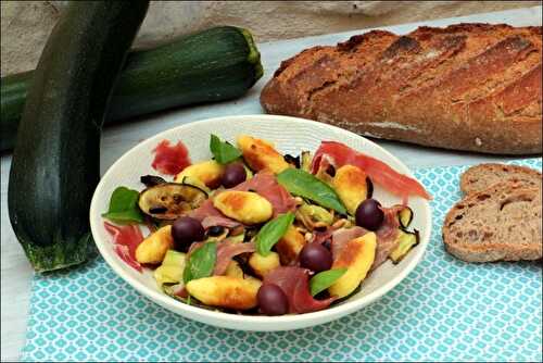 Salade de courgettes grillées et mini-quenelles