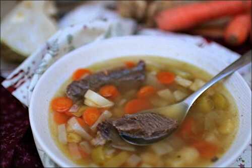 Soupe de joue de bœuf façon pot-au-feu