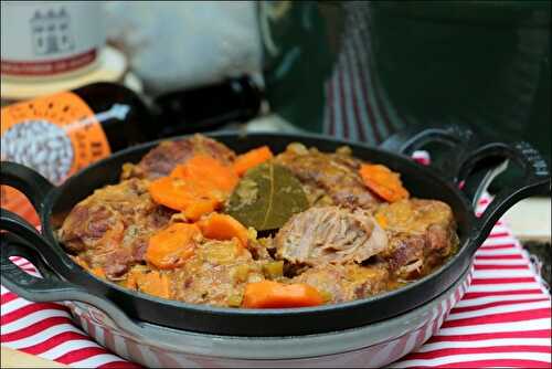 Joues de porc à la moutarde, bière et miel