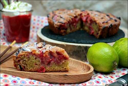 Gâteau moelleux à la fraise et citron vert