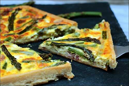 Quiches aux asperges, lardons et bûche de chèvre