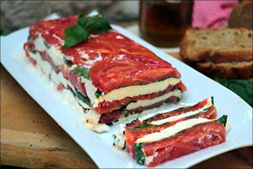 Terrine de tomate à la mozzarella et basilic - terrine caprese