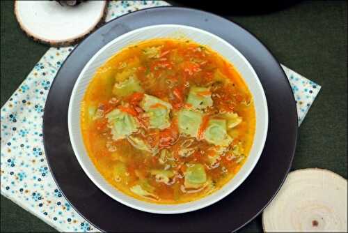 Soupe bouillon aux ravioles