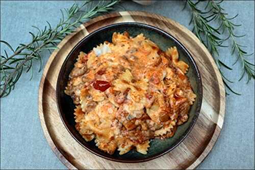 Gratin de pâtes aux champignons et saucisse façon lasagnes