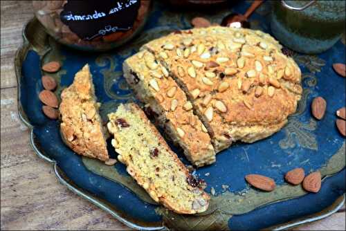 Boulou amandes et raisins