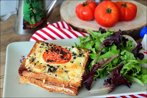 Croque-monsieur au jambon, tomate et mozzarella