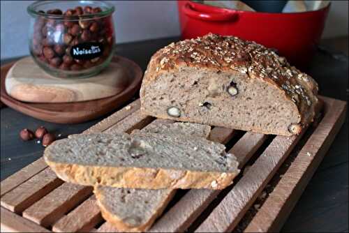 Pain cocotte aux noisettes et aux flocons d’avoine