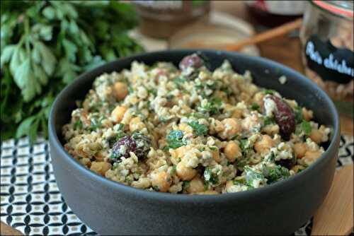 Salade de pois chiches et boulgour, sauce tahini