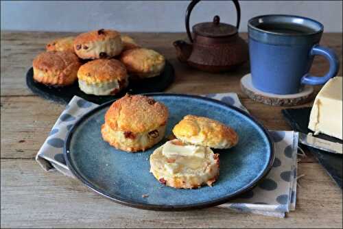 Scones aux raisins secs de Christophe Michalak