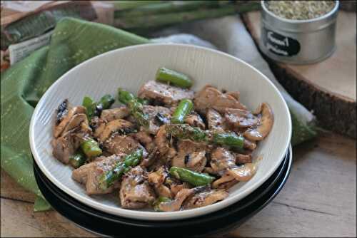 Cocotte de veau aux asperges, crème à l’anis vert et fenouil de Cyril Lignac