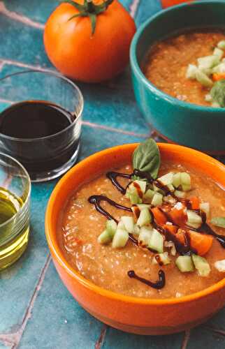 Gaspacho ( Soupe Froide aux tomates )