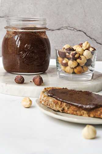 Recette de nutella maison facile ( Vegan, 0 sucre )