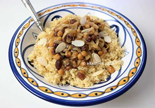 BOULGOUR AUX POIS CHICHES, RAISINS ET OIGNONS CARAMÉLISÉS