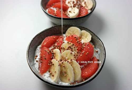 BOWL DE YAOURT AUX GRAINES, BANANE ET POMÉLO