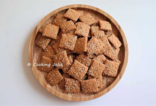 CRACKERS À LA TOMATE