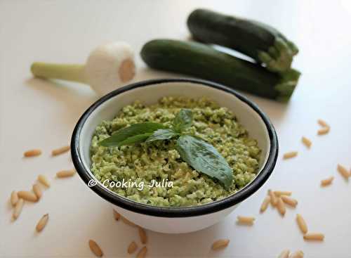 PESTO DE COURGETTES CRUES