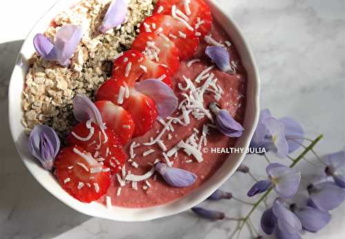 SMOOTHIE BOWL FRAISE-RHUBARBE #VEGAN