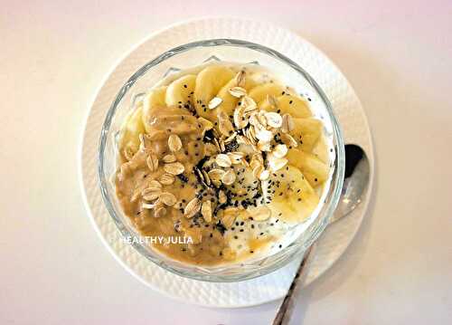 BOWL DE YAOURT AUX BANANES ET FLOCONS D'AVOINE